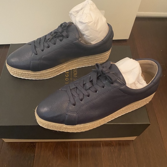 Halogen x Atlantic Pacific/ Navy Leather Platform Sneakers - Picture 3 of 7